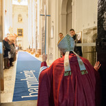 Bischof Wilhelm Krautwaschl eröffnet die Pforte der Barmherzigkeit in Mariazell