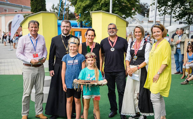 Preisträger der 'Weißen Feder' bei den Kindersommerspielen in Herzogenburg / NÖKISS / Tobias Singer
